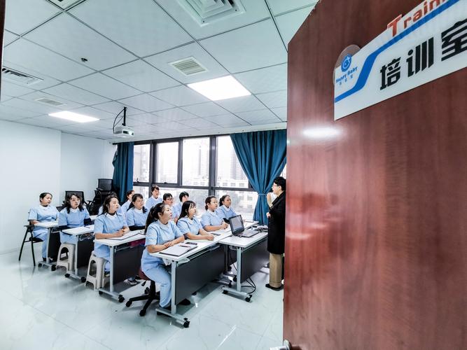 王一,公司经营范围包括:家政服务;婚姻介绍服务;婚庆礼仪